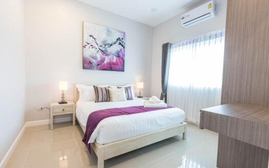 🏡Villa for sale with Large communual swimming pool in Hua Hin | 3 Bedrooms, 2 Bathrooms – Great Value