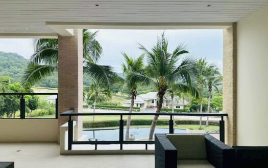 Luxury Condo for Sale at Black Mountain Golf Club, Hua Hin , Only 7 MB | 137 sqm | Fully Furnished